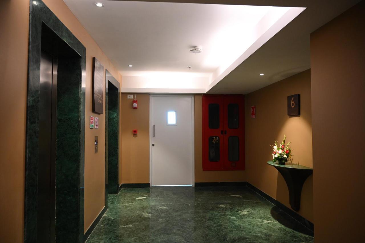 Manjeera Sarovar Premiere Hotel Rājahmundry Kültér fotó
